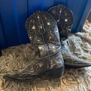 Laredo leather cross and stud black square toe cowboy boots 81/2